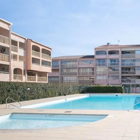 Apartment Cosy And Bright Nest With Pool In *